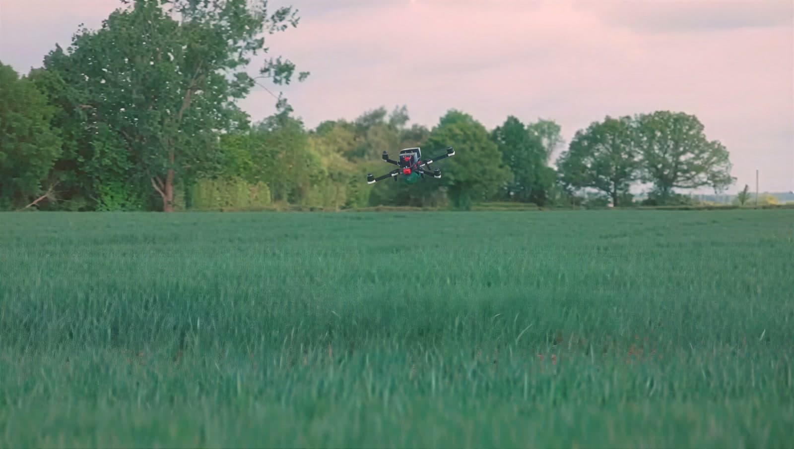 DeepAir Q16 in flight